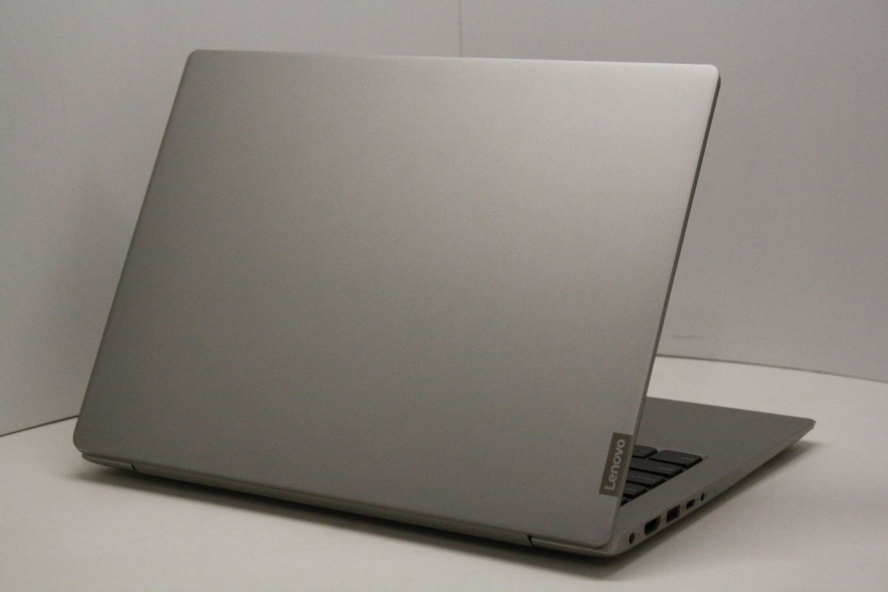 Ноутбук Lenovo ideapad 330s