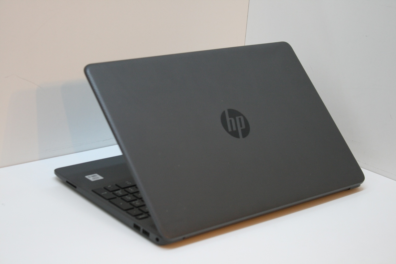 Ноутбук HP 15-dw2017ur