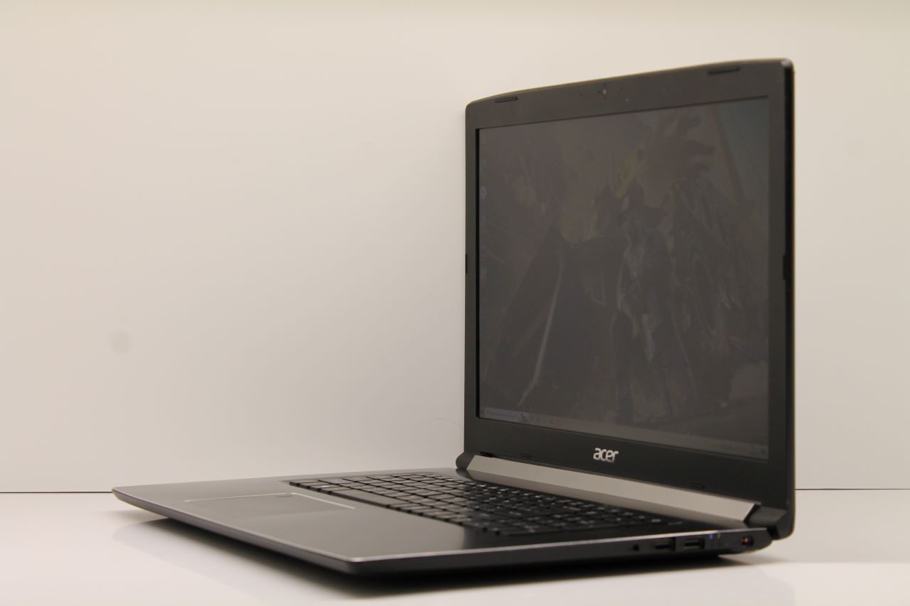 Ноутбук Acer Aspire 7 A717-72G53F8