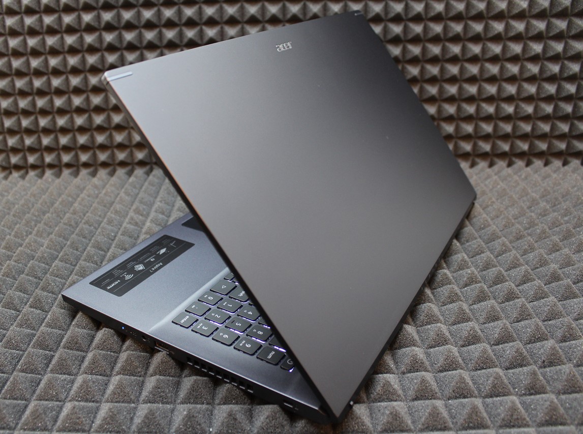 Ноутбук Acer Aspire A715-76G-58KN