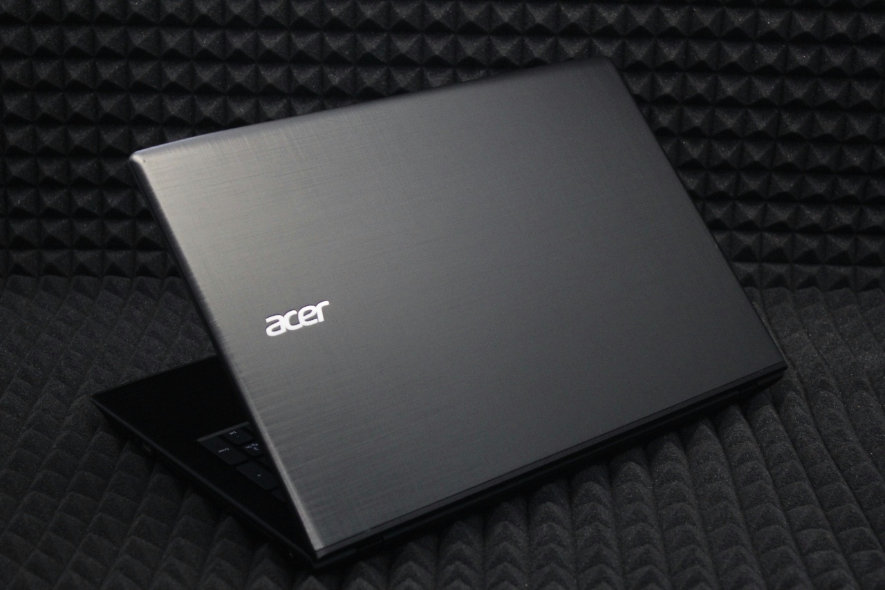 Ноутбук Acer E5-575G-71X0