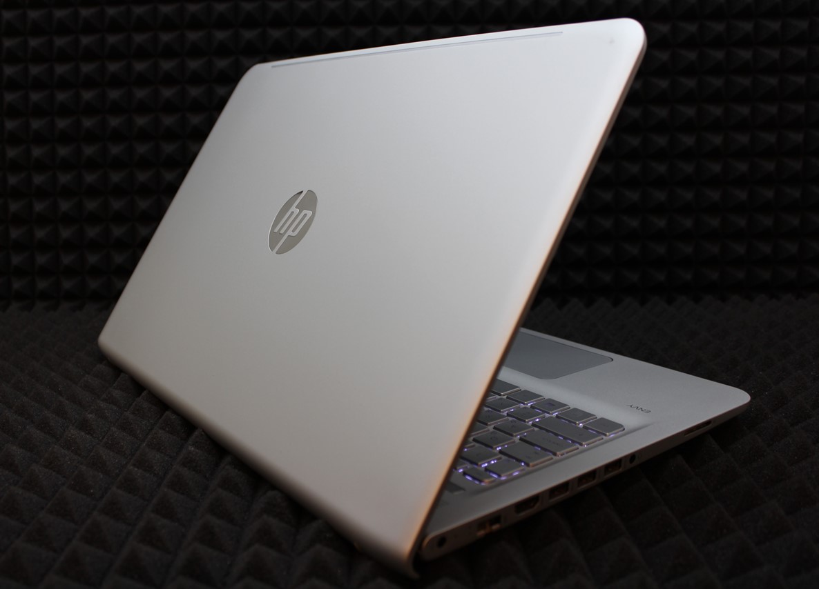 Ноутбук HP Envy 15-ae010ur