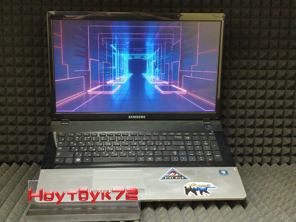 Ноутбук Samsung NP305E7A