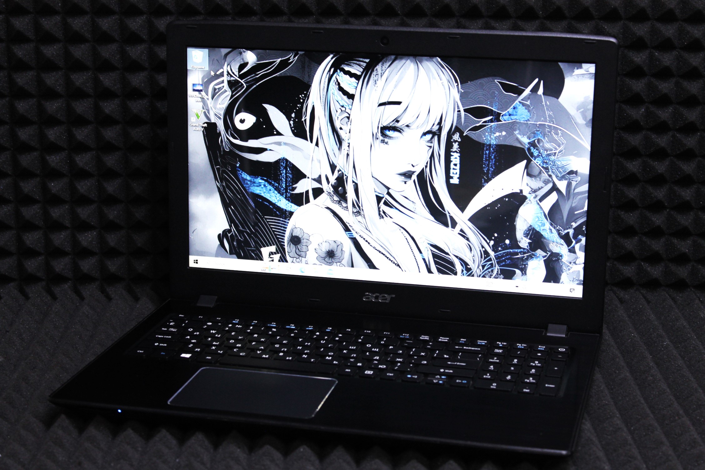 Ноутбук Acer Aspire E5-576G-377AA