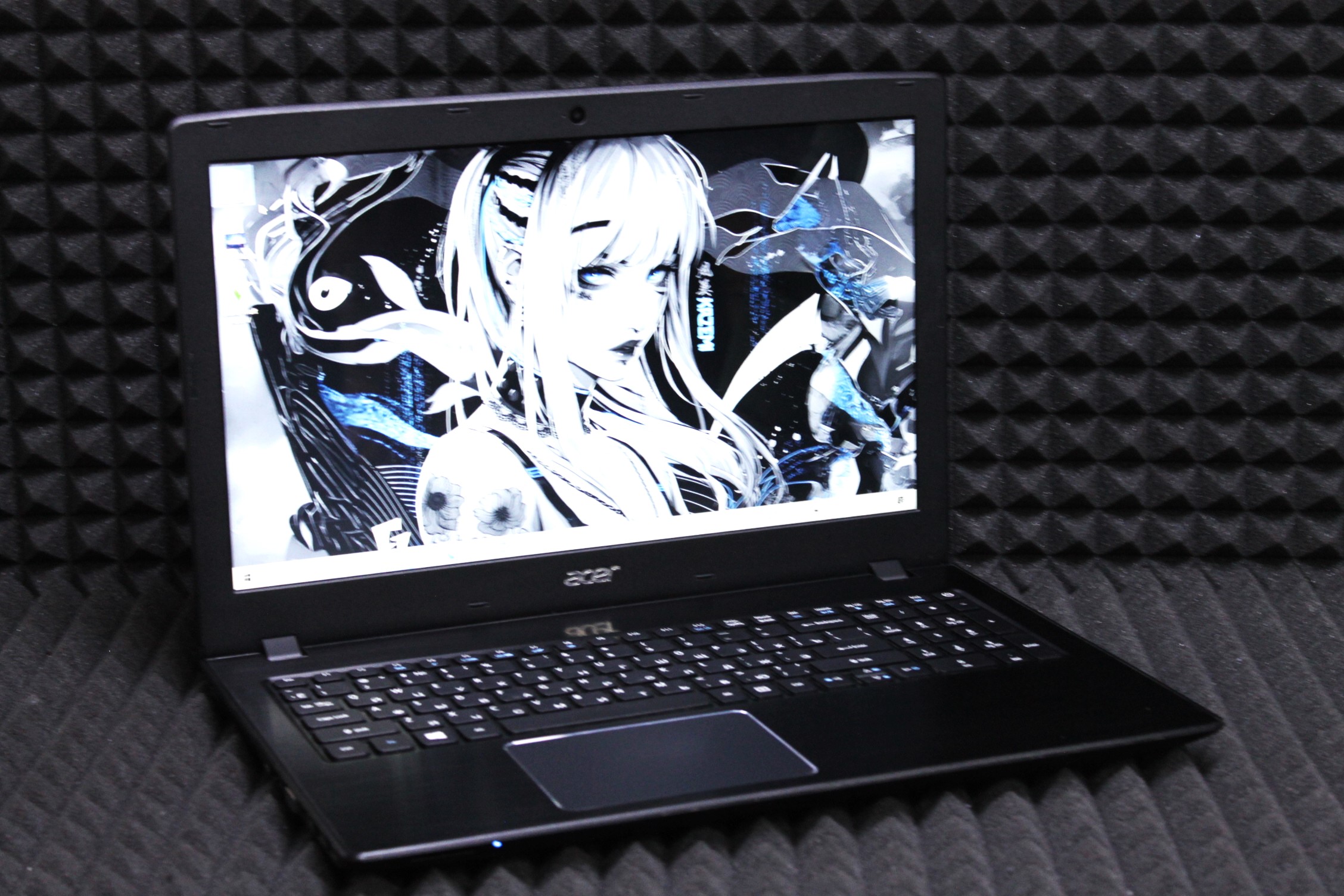 Ноутбук Acer Aspire E5-576G-377AA