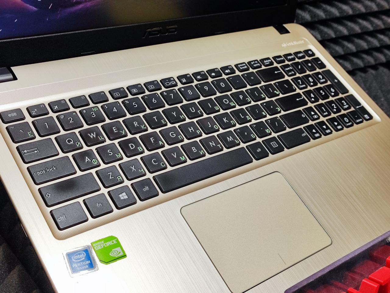 Ноутбук ASUS D540MB-GQ141T