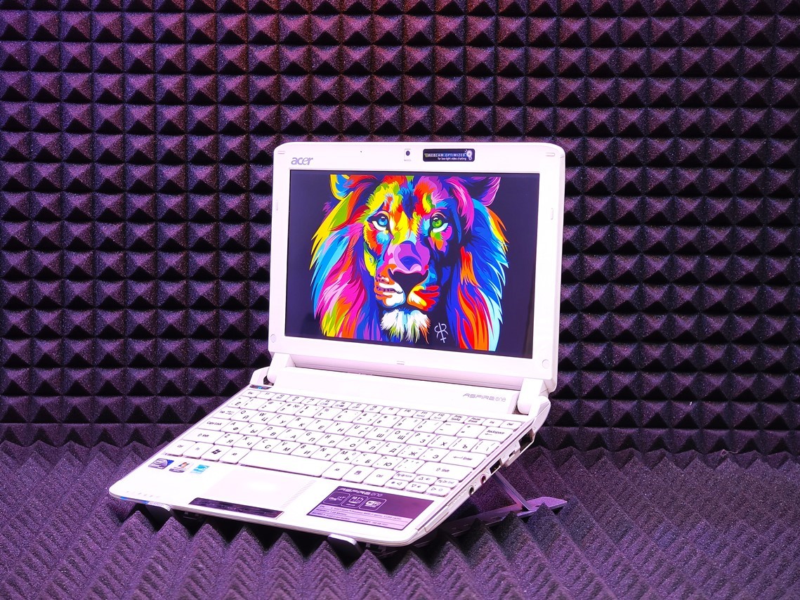 Ноутбук Acer Aspire oner 532h-28sw1