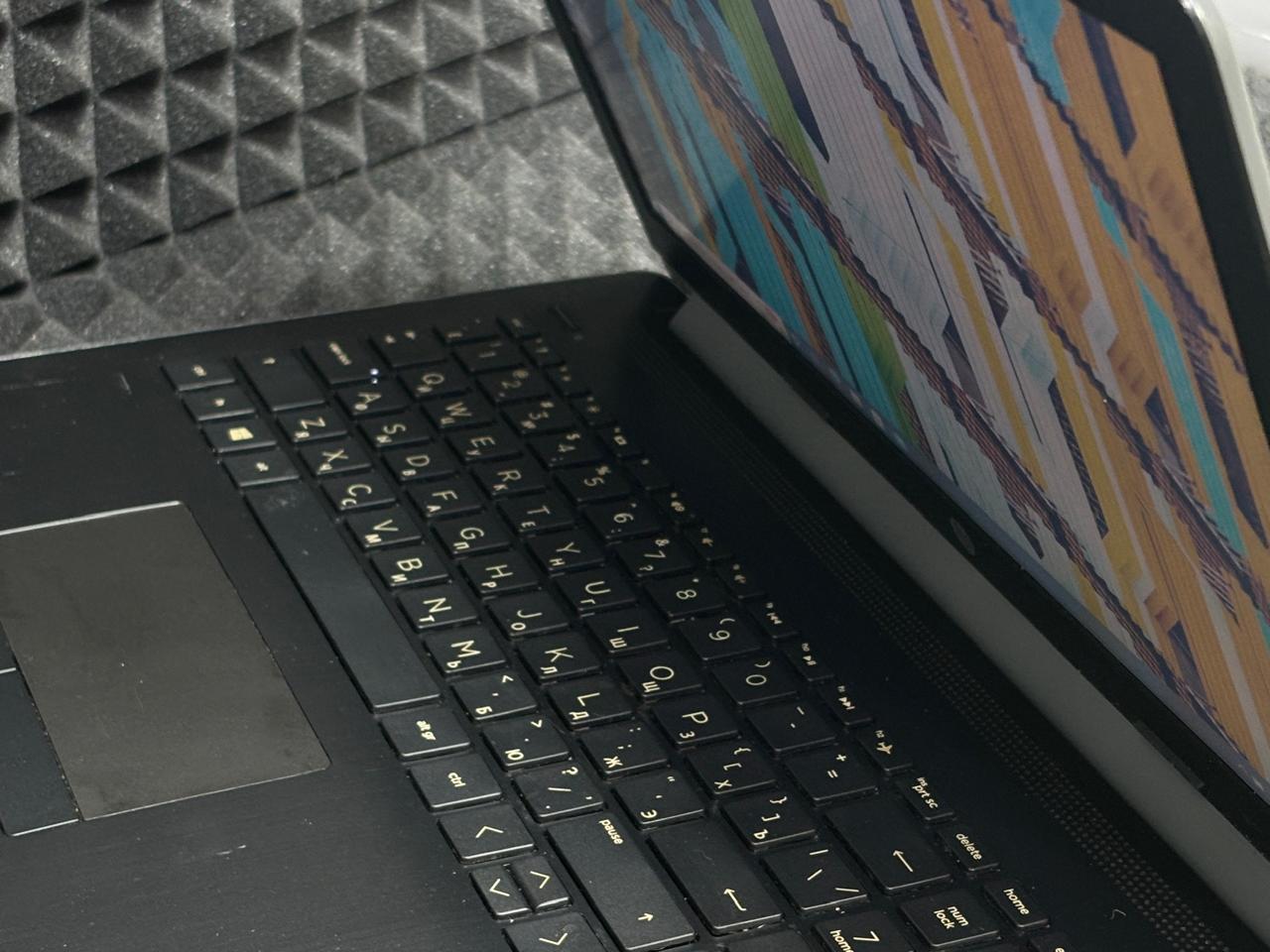 Ноутбук HP 15 da0153ur