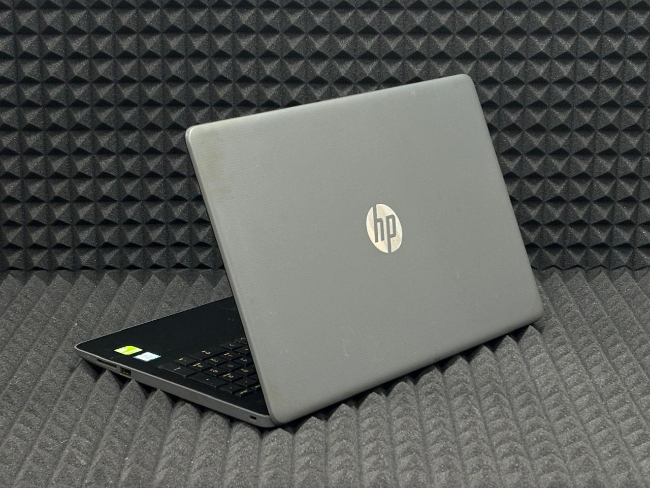 Ноутбук HP 15 da0153ur