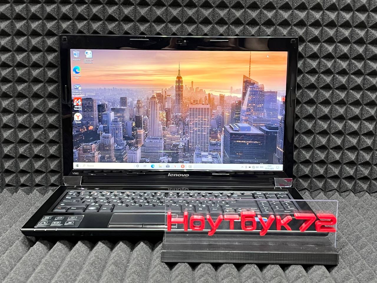 Ноутбук Lenovo V560