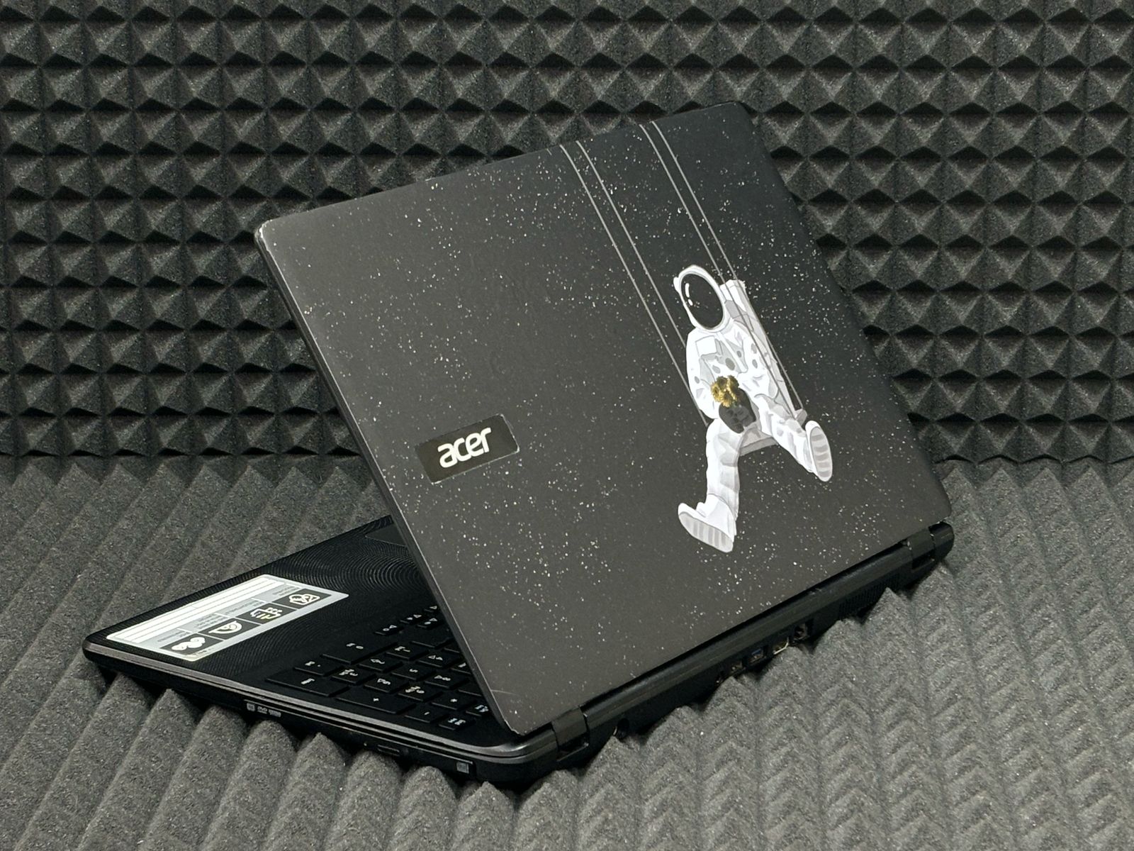 Ноутбук Acer ES1-531-P1L8