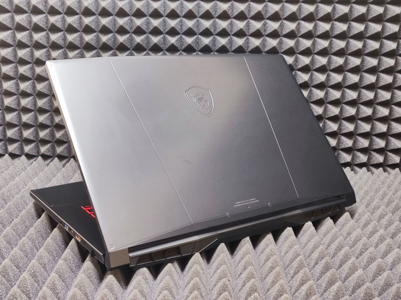 Ноутбук MSI Katana 17 B11UCX-897XRU--