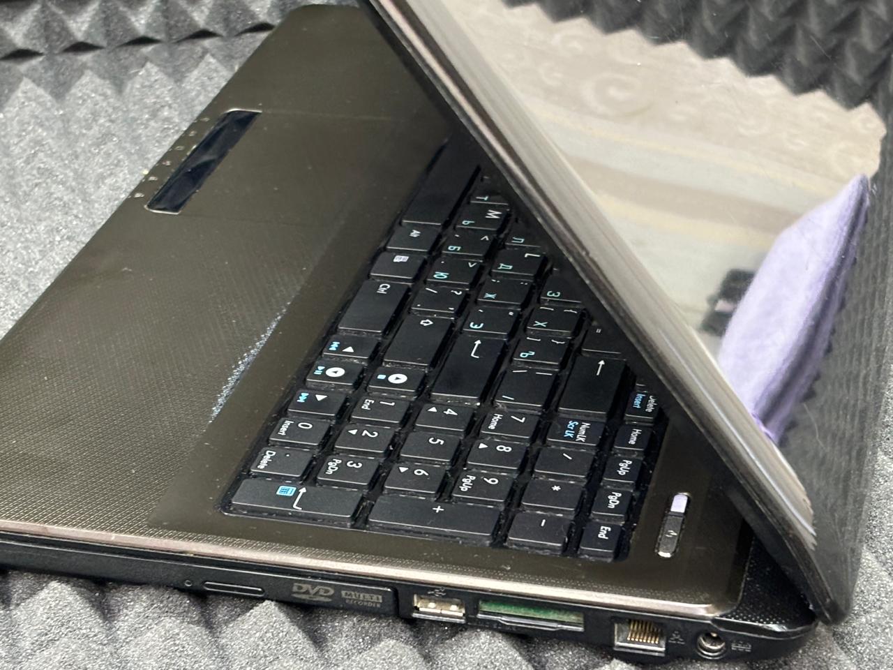 Ноутбук Asus K52JR