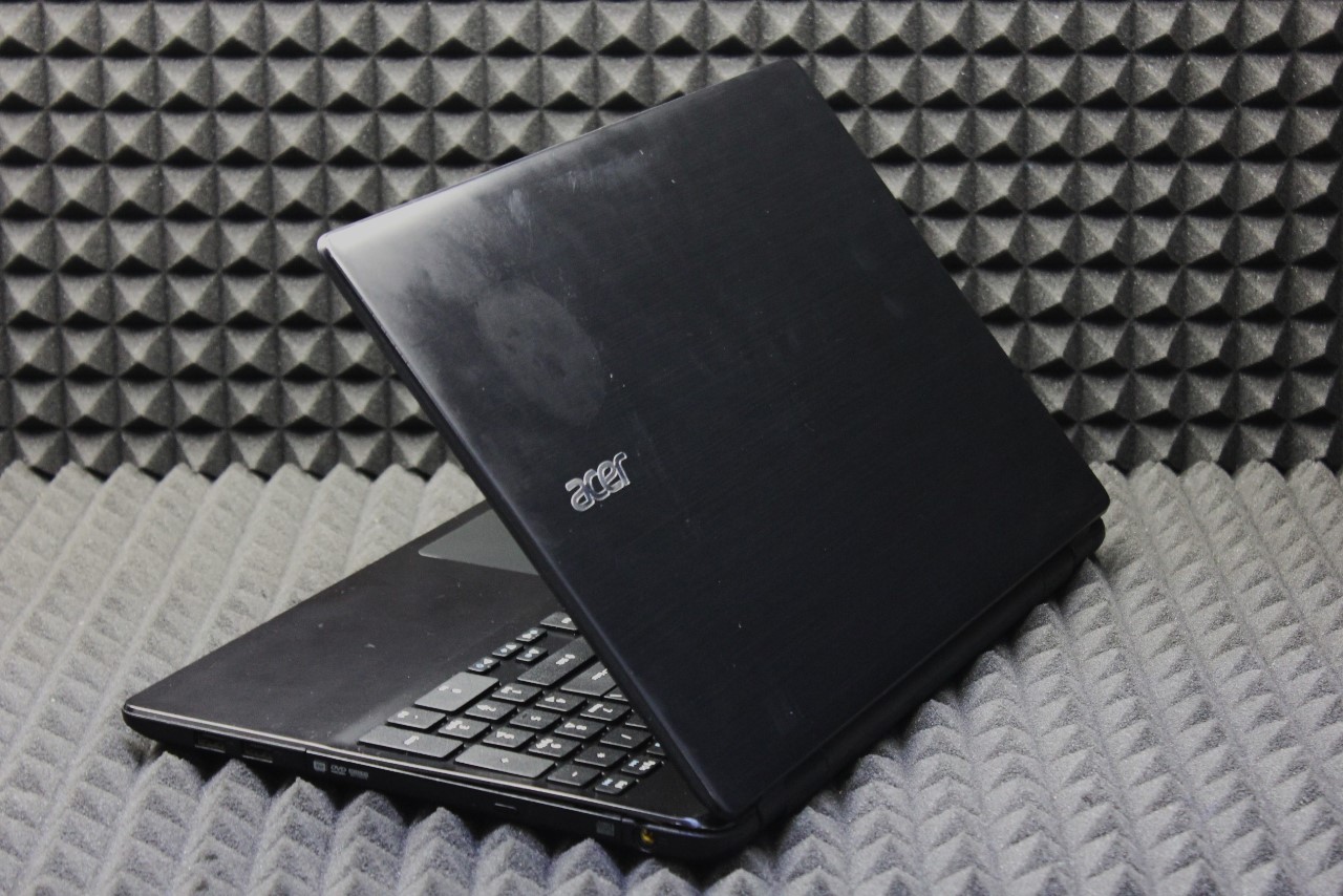 Ноутбук Acer Aspire E5-571G-52FLl