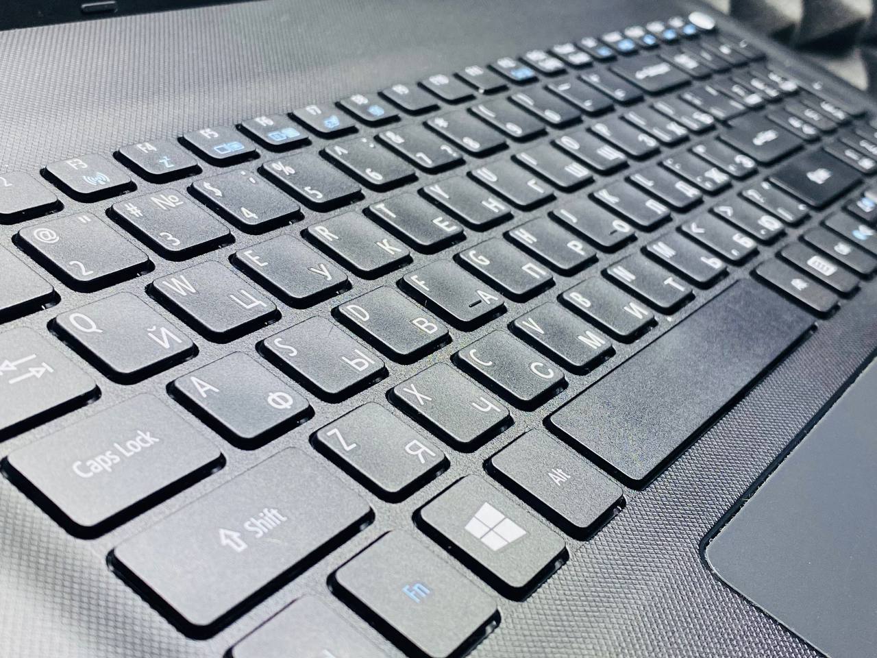 Ноутбук Acer Extensa EX2520G-51P0_1