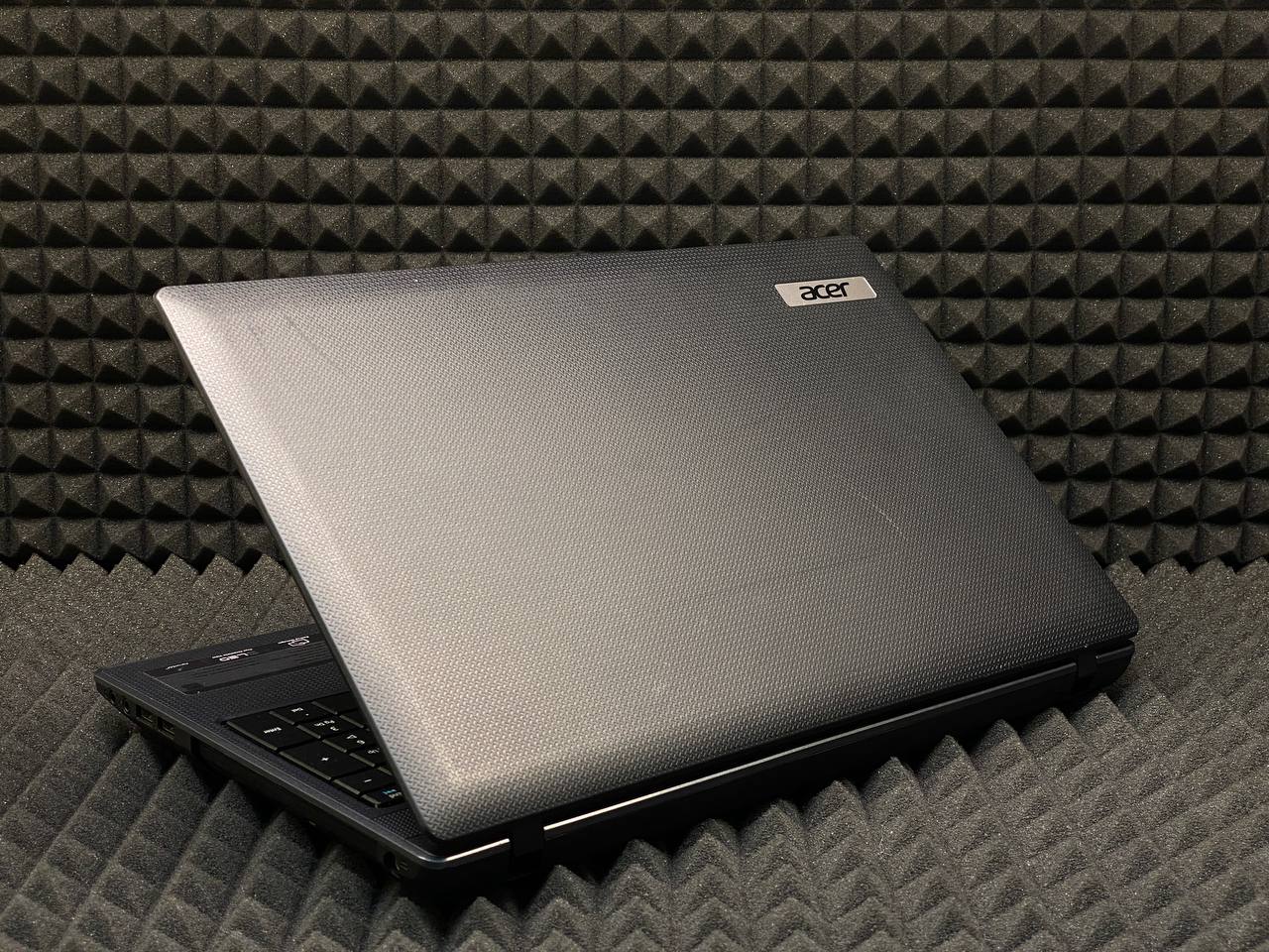 Ноутбук Acer TravelMate 5744
