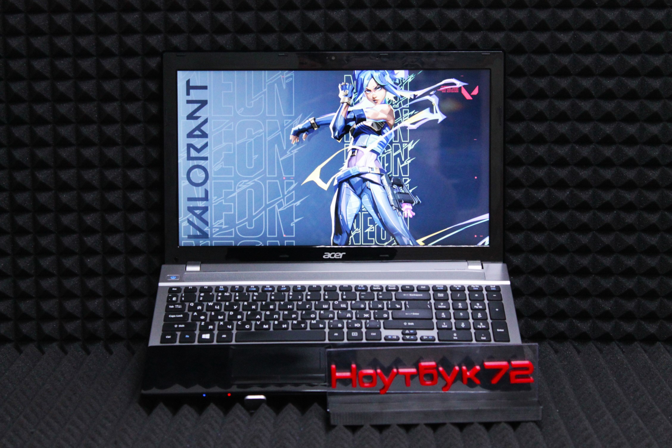 Ноутбук Acer V3-551-64404G500
