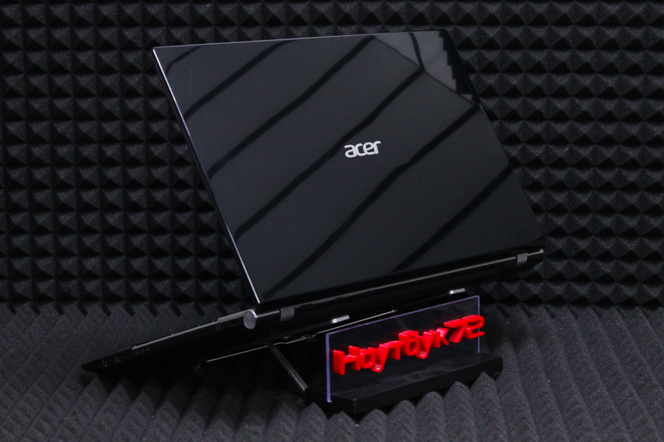 Ноутбук Acer V3-551-64404G500