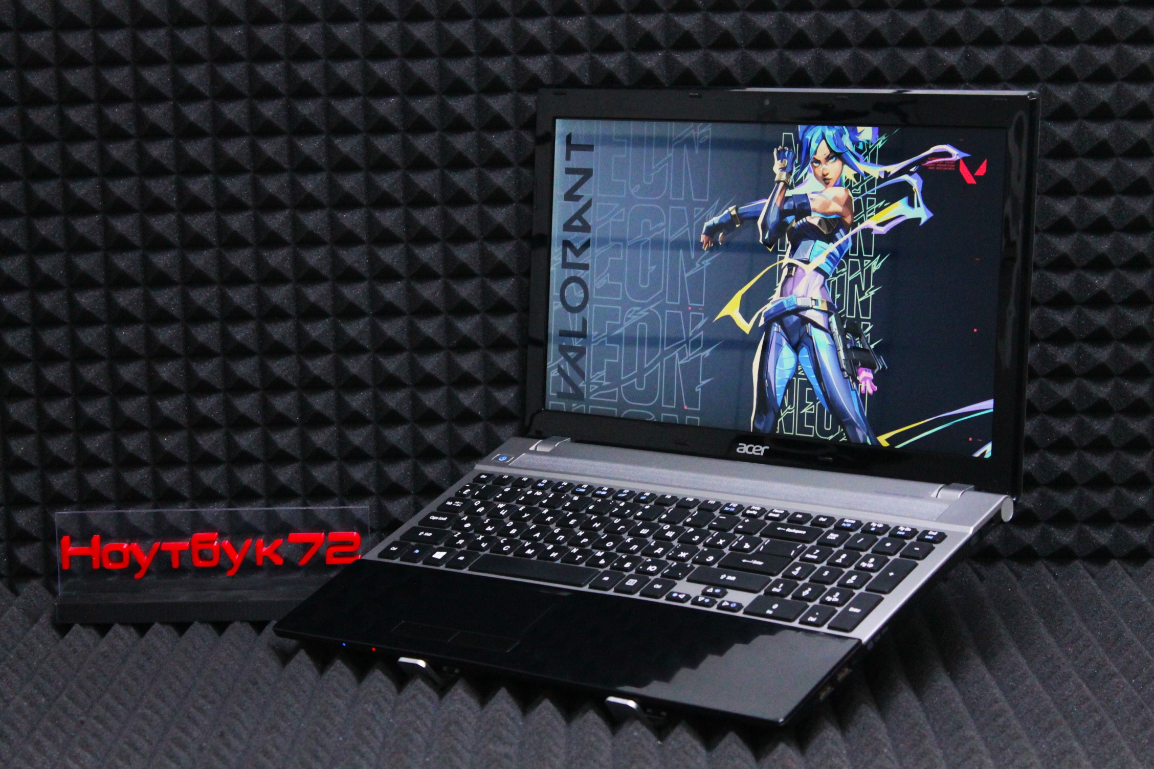Ноутбук Acer V3-551-64404G500