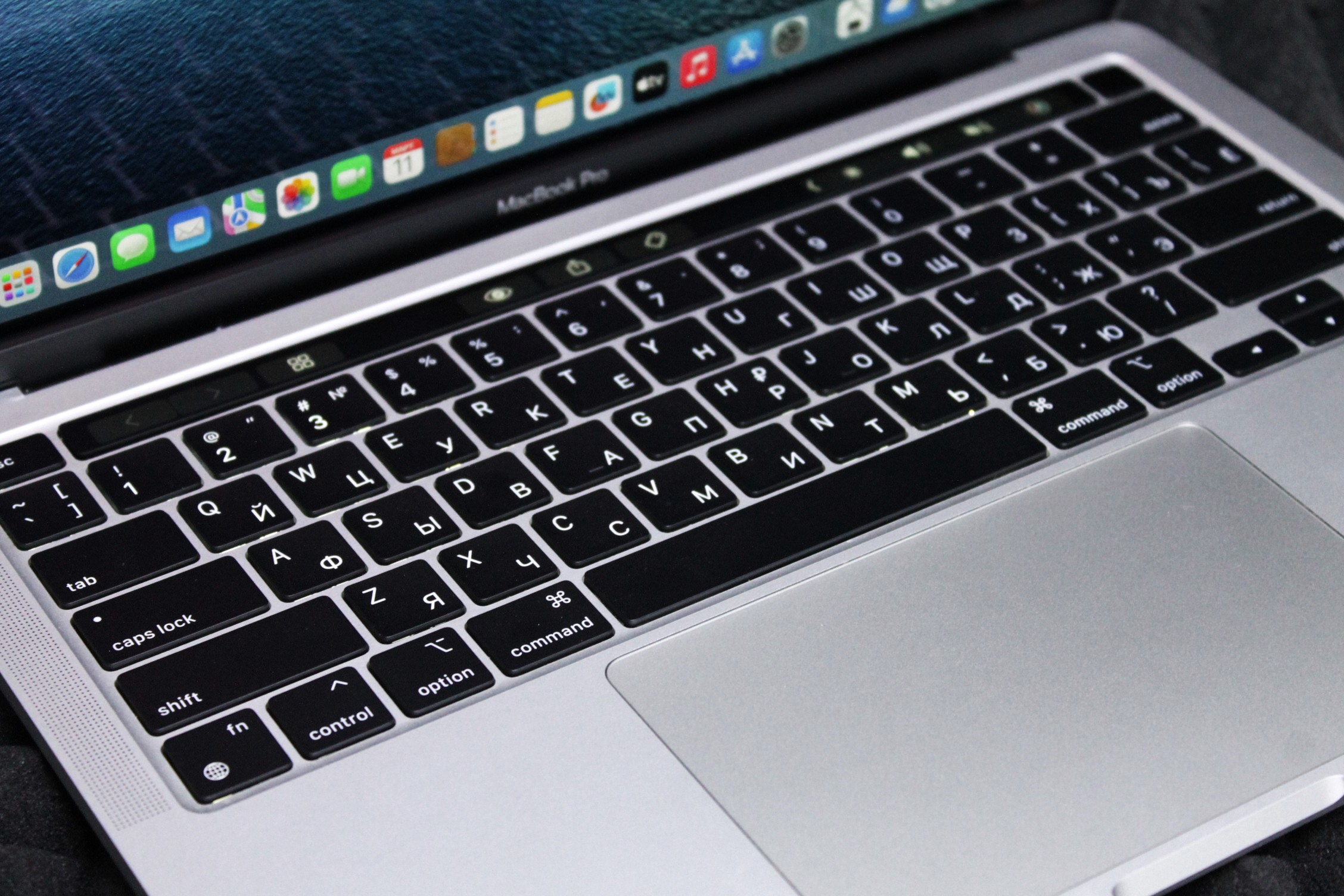 Ноутбук Apple Macbook PRO 13 M1 (2020 год)