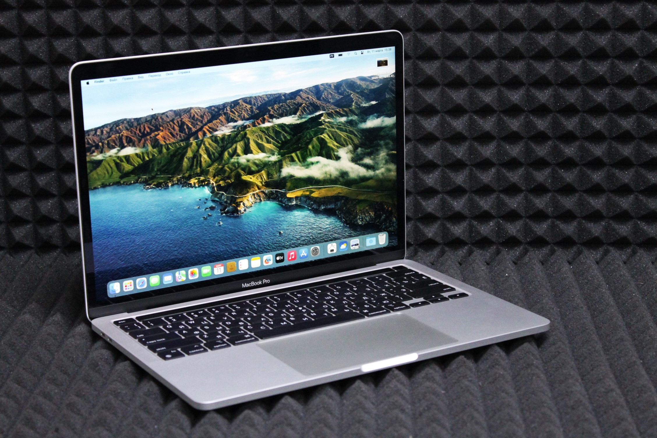 Ноутбук Apple Macbook PRO 13 M1 (2020 год)