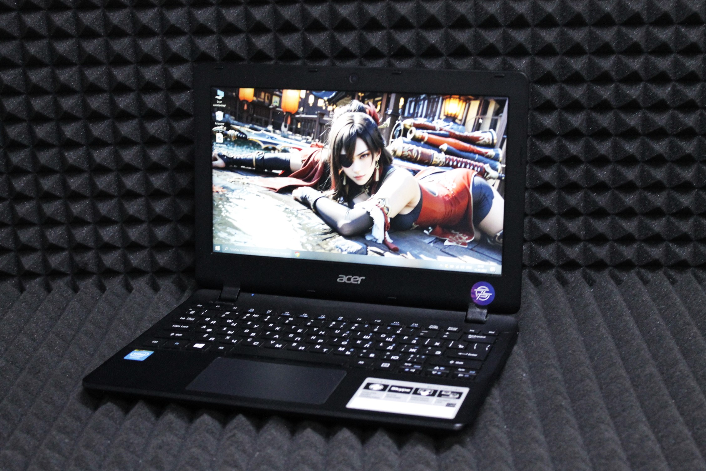 Нетбук Acer ES1-111M-C1EY