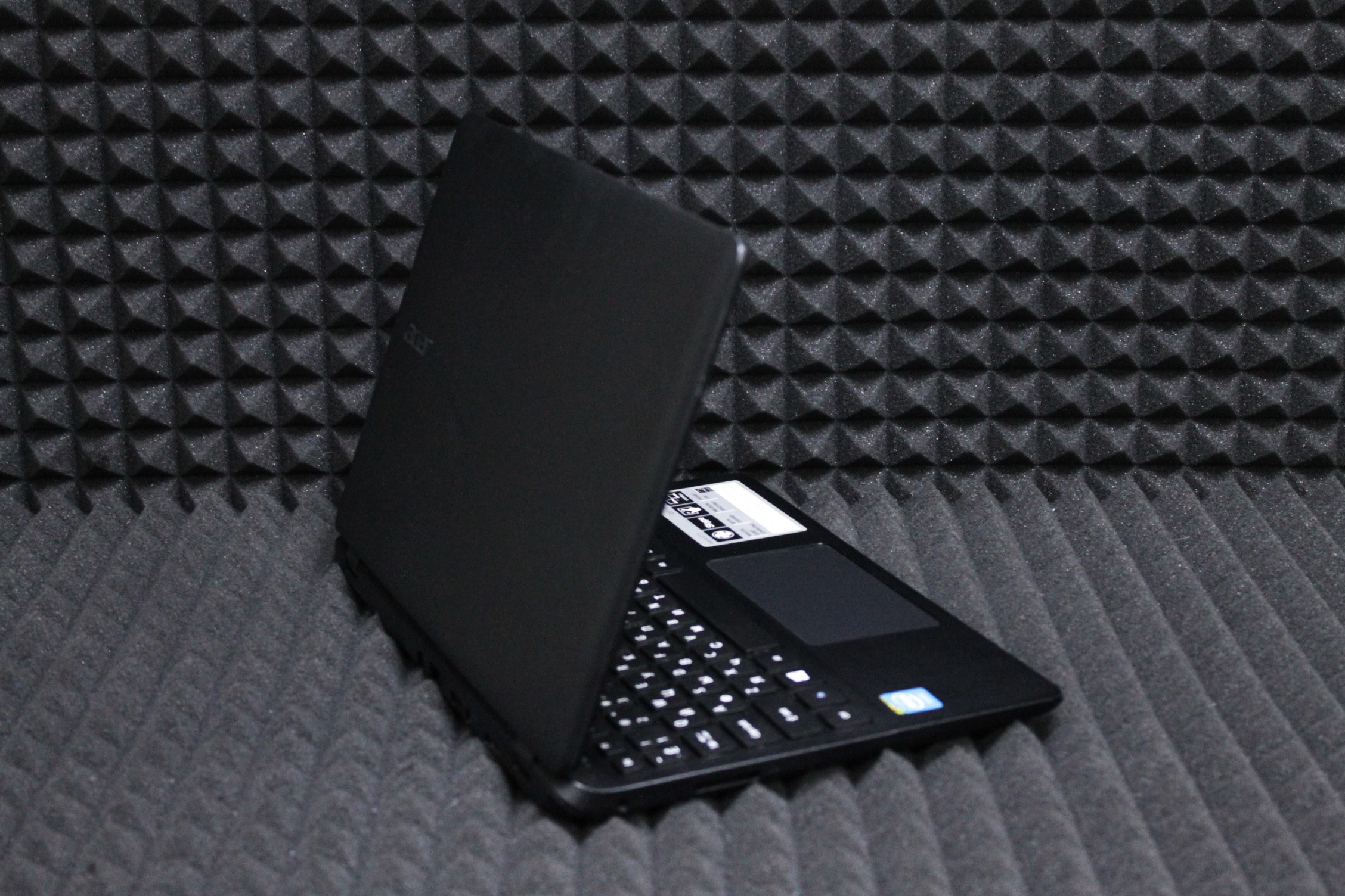 Нетбук Acer ES1-111M-C1EY