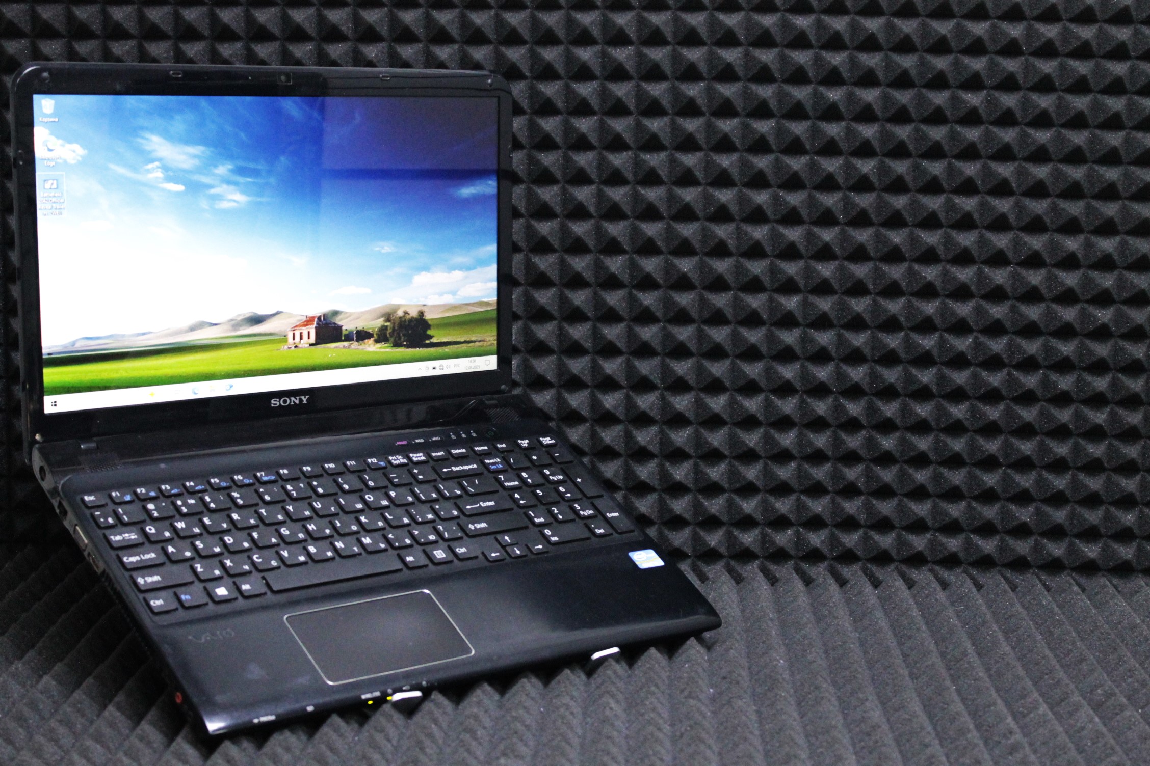 Ноутбук Sony Vaio SVE151E11