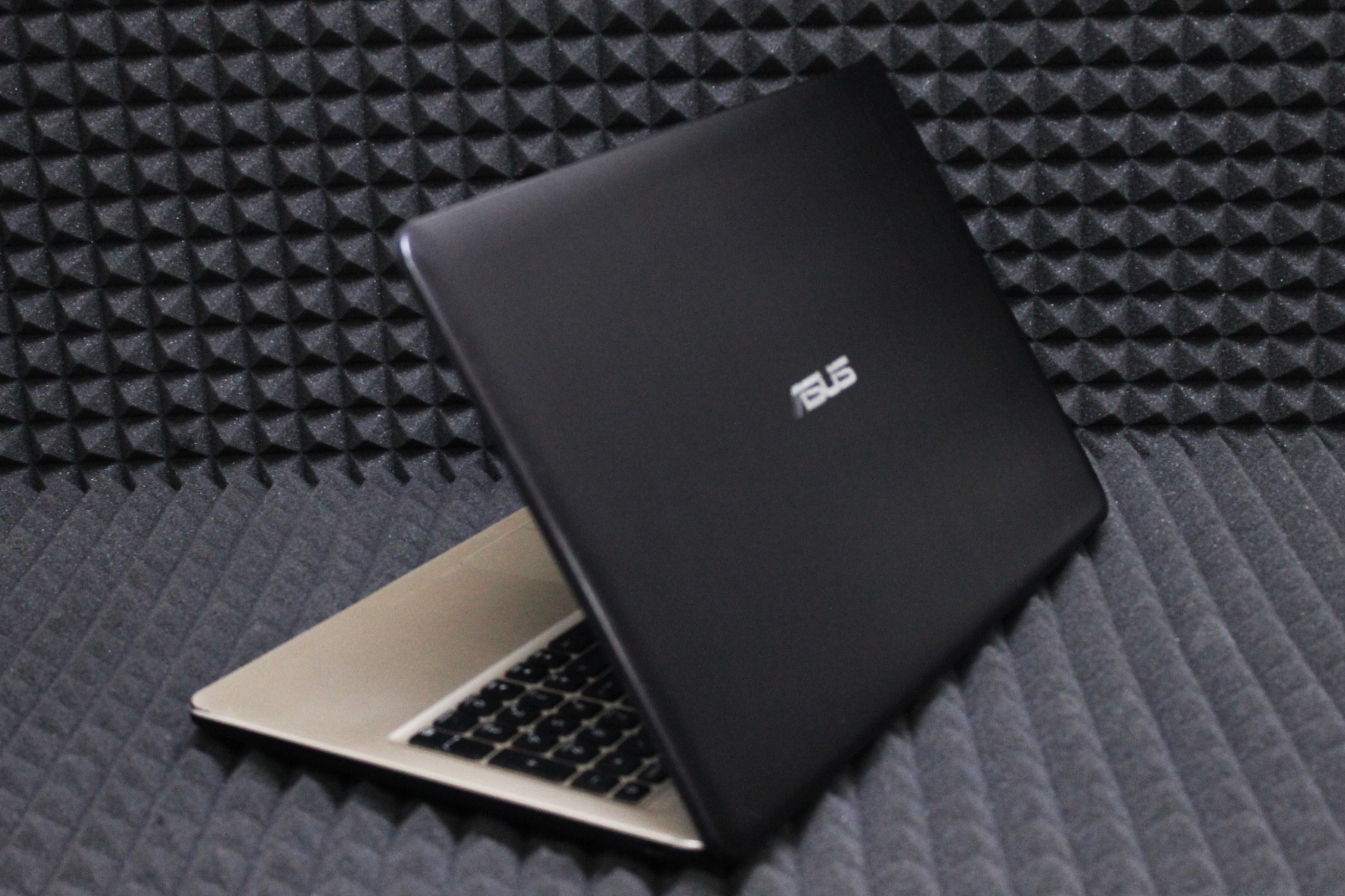 Ноутбук Asus K540LJ-XX624T