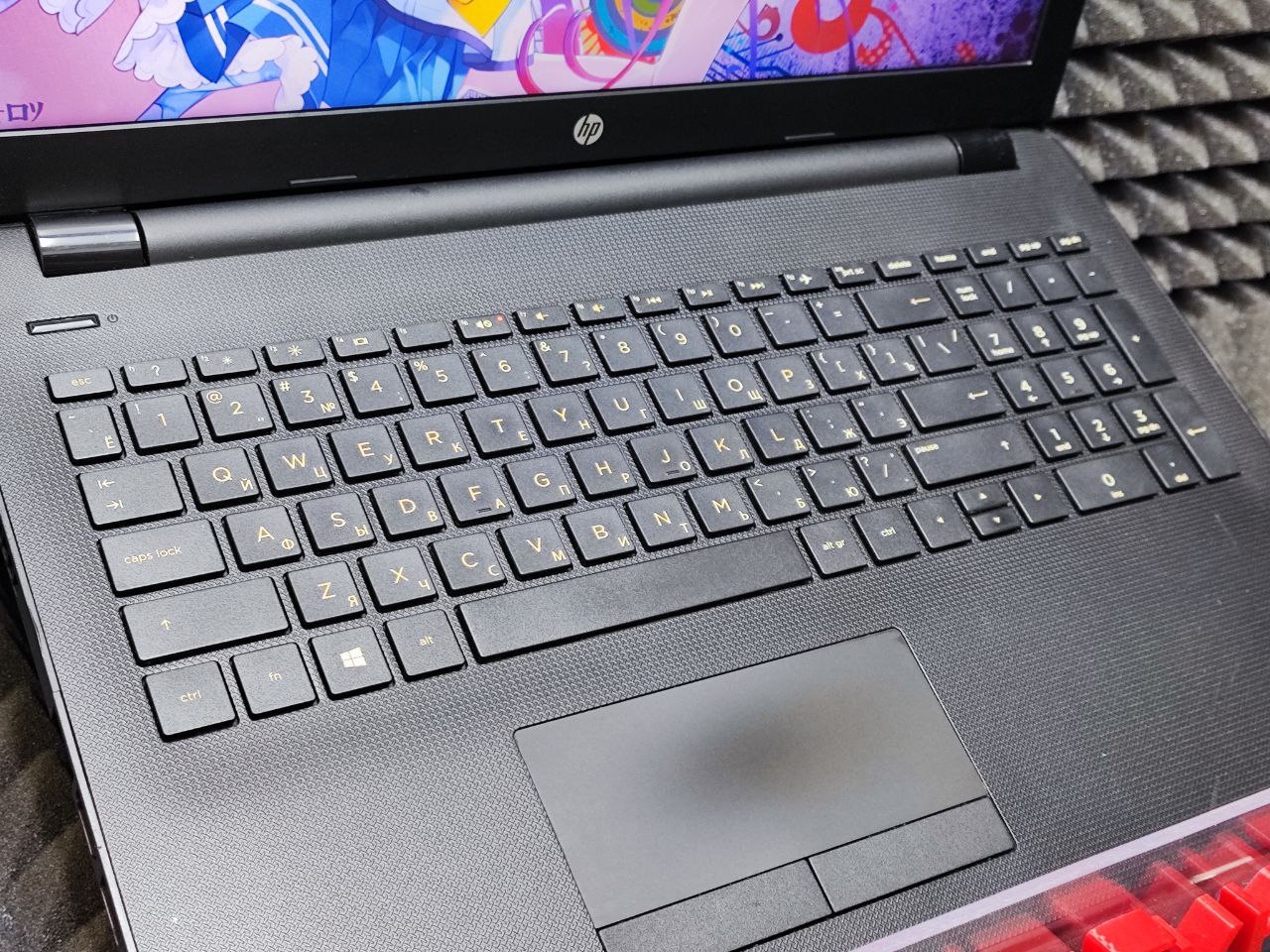 Ноутбук HP 15-rb028ur