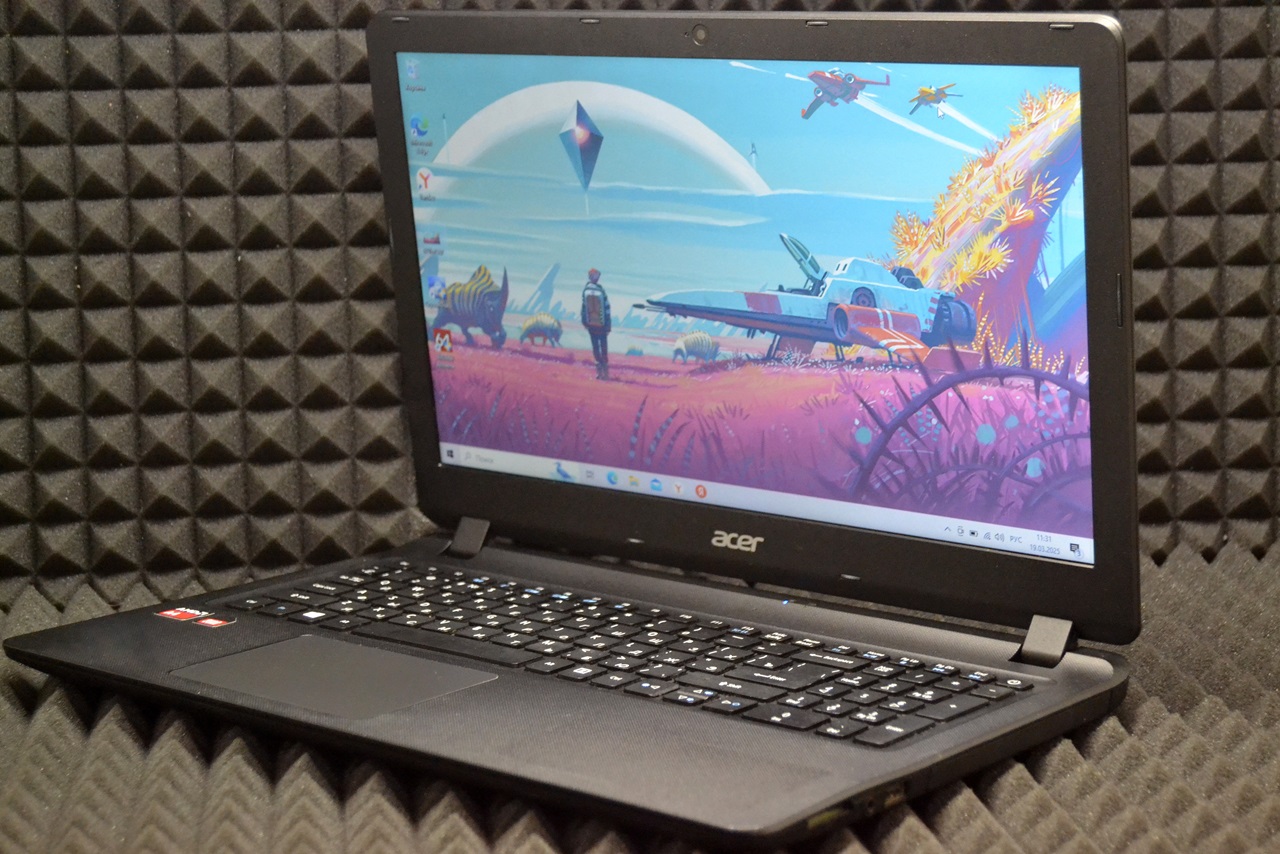 Ноутбук Acer Aspire ES1