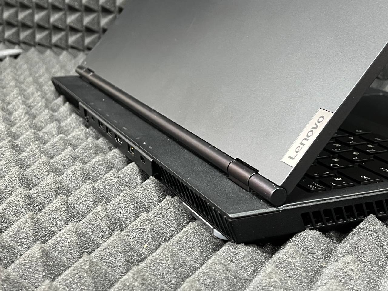 Ноутбук Lenovo Legion 5 15ARH05H