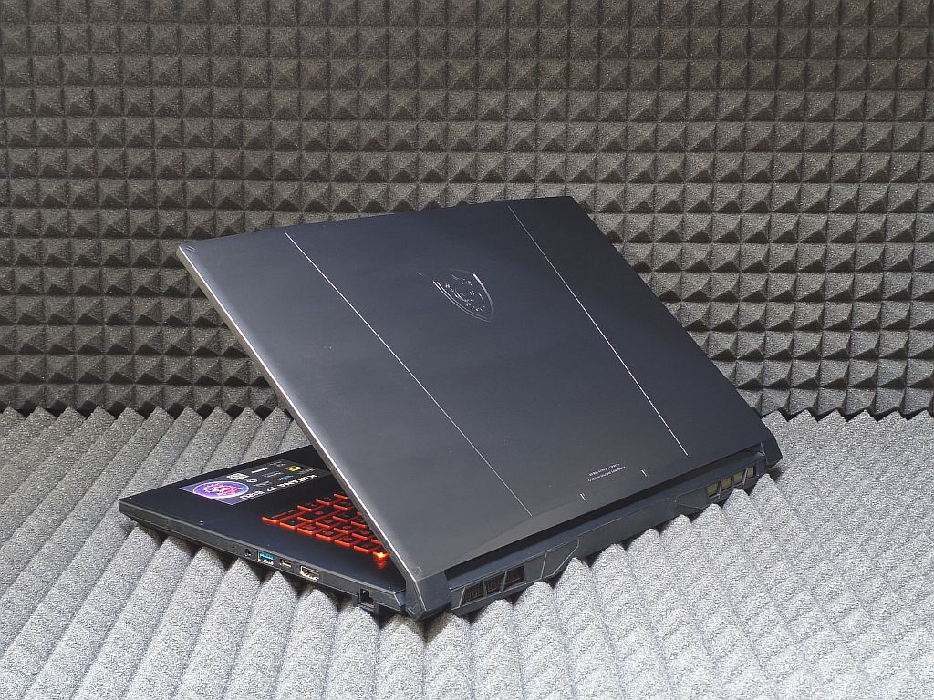 Ноутбук MSI Katana 17 B12UCX-1005XRU-BB51245H8GXXDXX