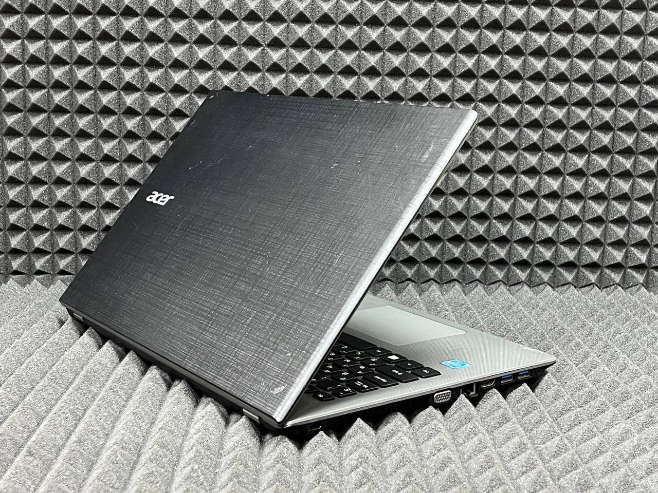 Ноутбук Acer Aspire E5-532-C5SZ