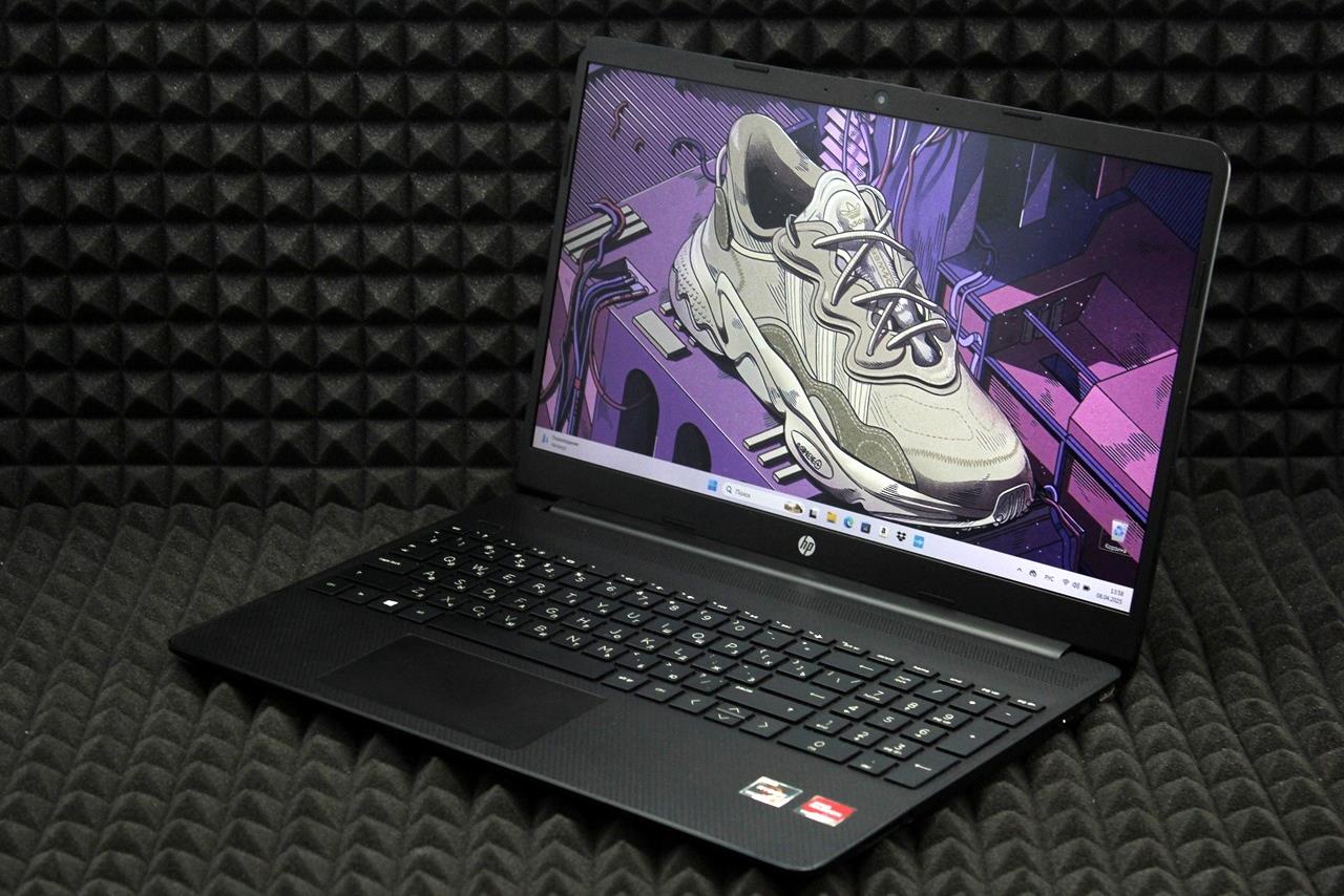 Ноутбук HP 15s-eq2049ur