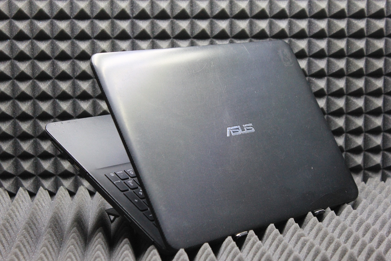 Ноутбук asus K555YI-XX176T
