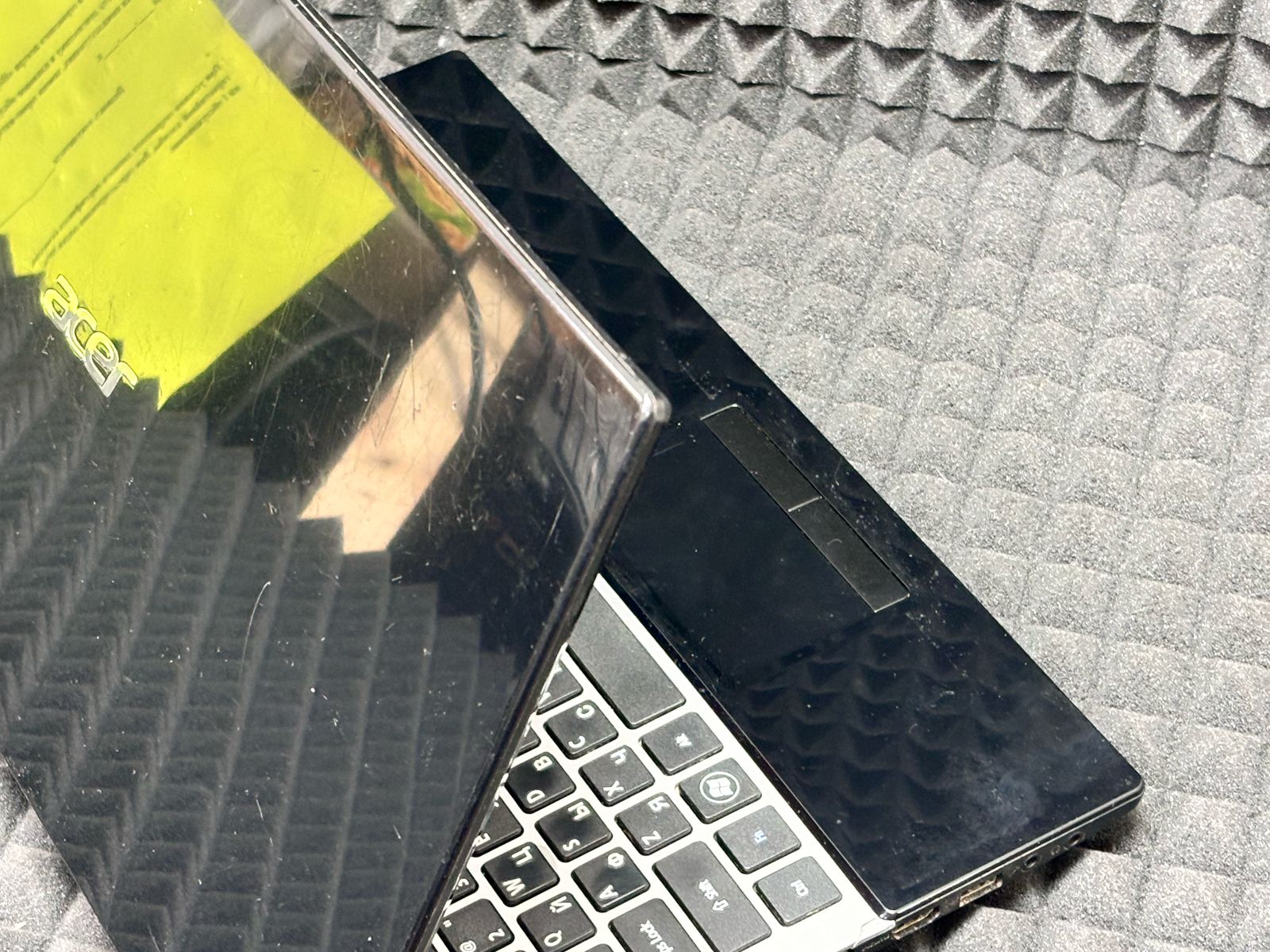 Ноутбук Acer V3-571G-53218G75