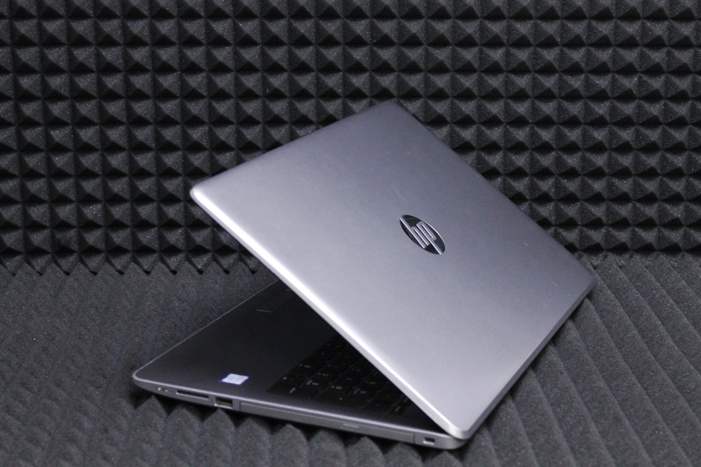 Ноутбук HP 250 G6_6