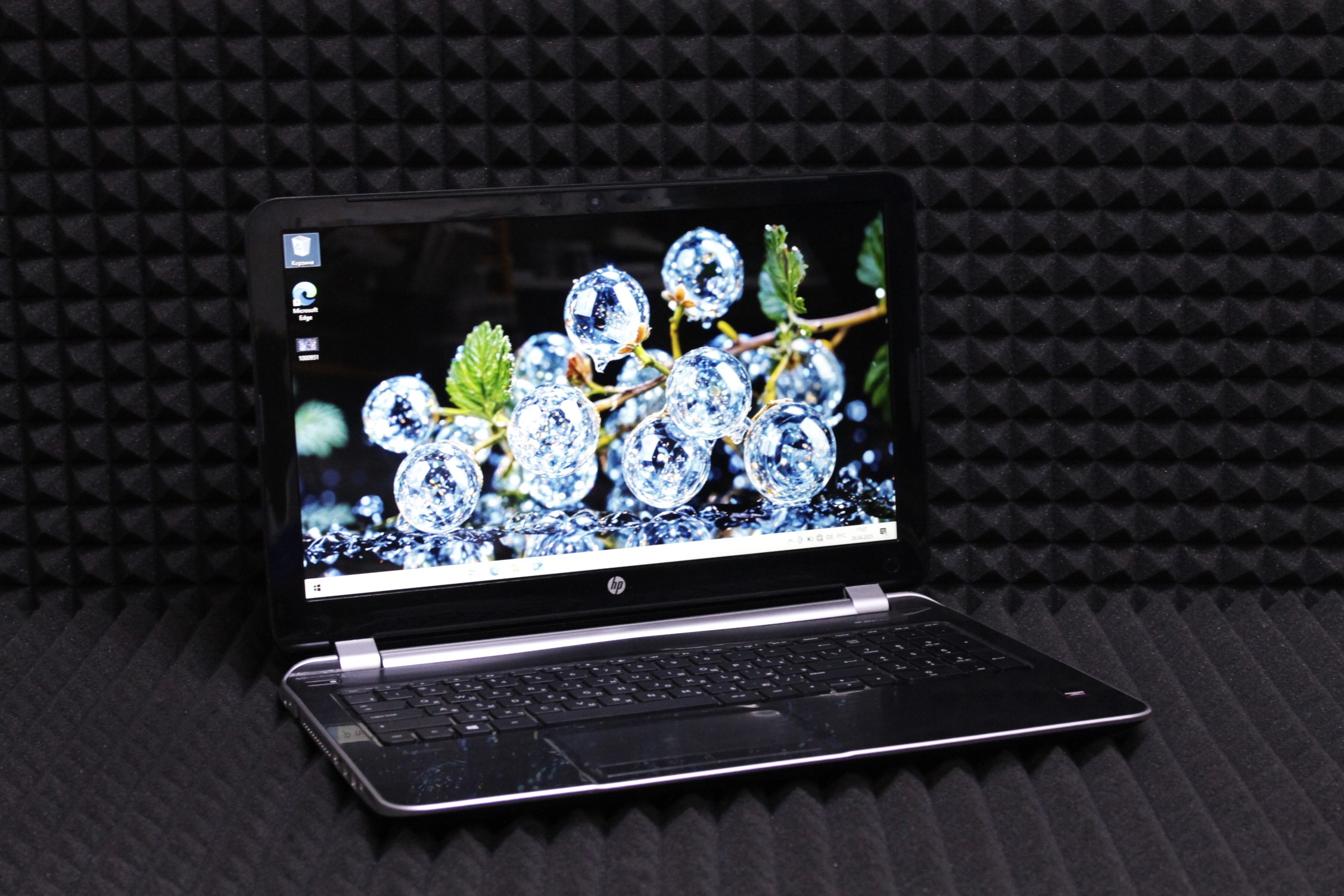 Ноутбук HP Pavilion 15-n211sr