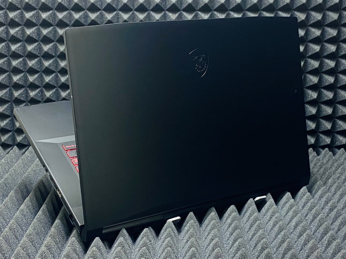Ноутбук MSI Katana 17 GF76 11SC-483XRU
