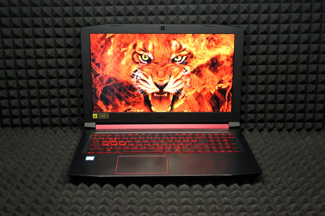 Ноутбук Acer Nitro AN515-52-55Z7(р)
