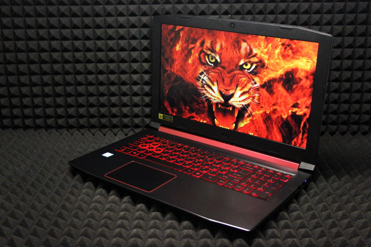 Ноутбук Acer Nitro AN515-52-55Z7(р)