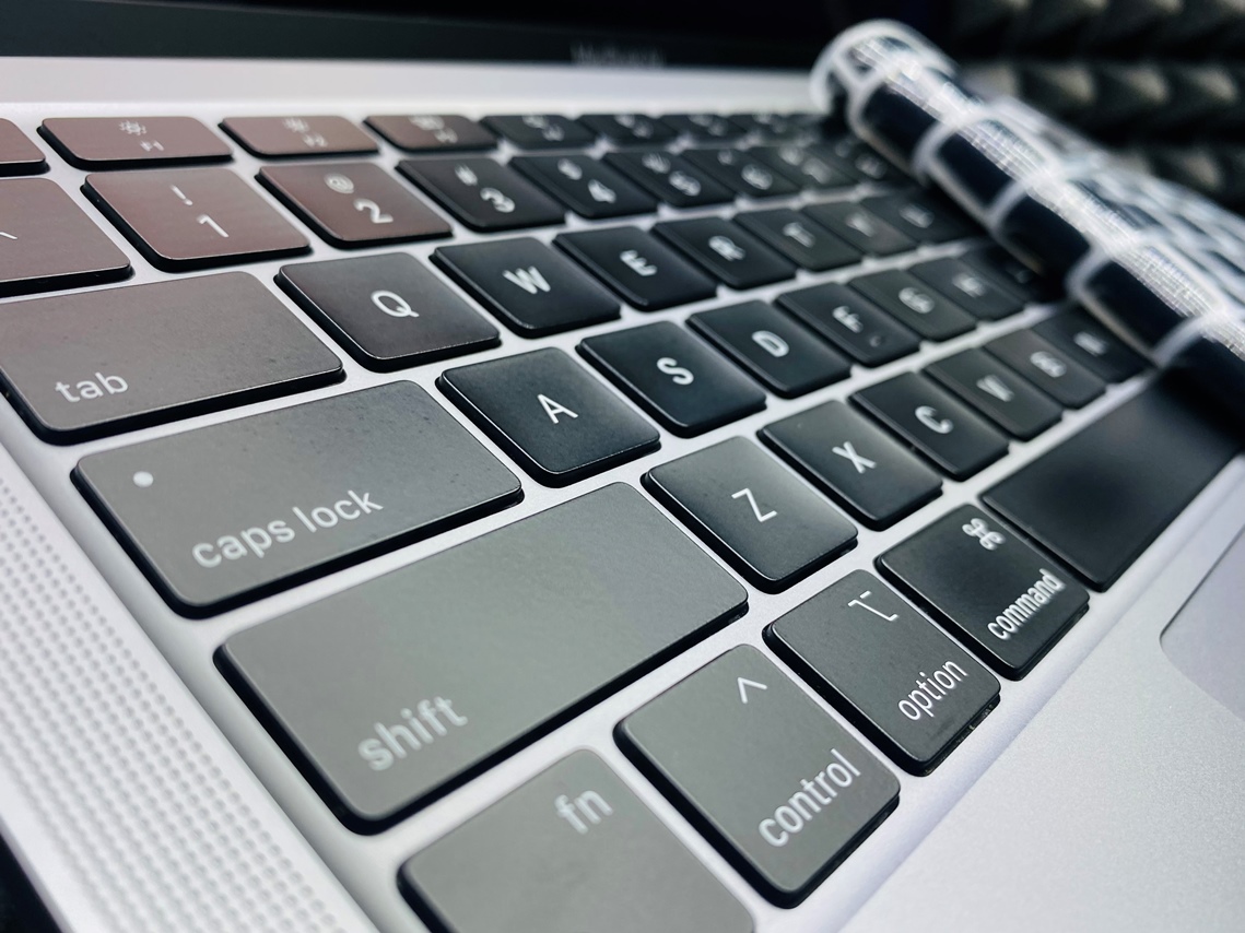 Apple MacBook Air 13 M1 2020