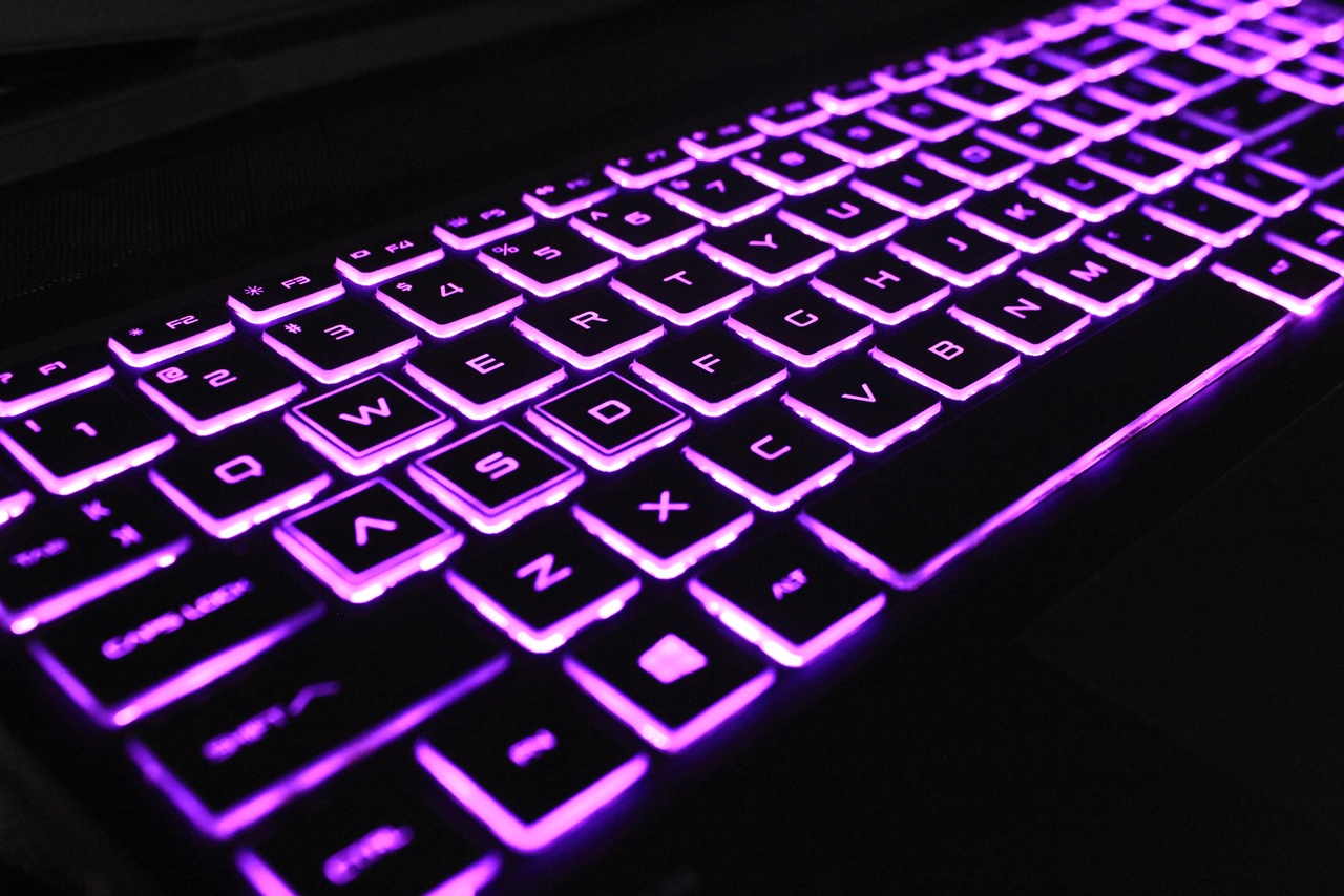 Ноутбук HP Pavilion 15-DK0130TX