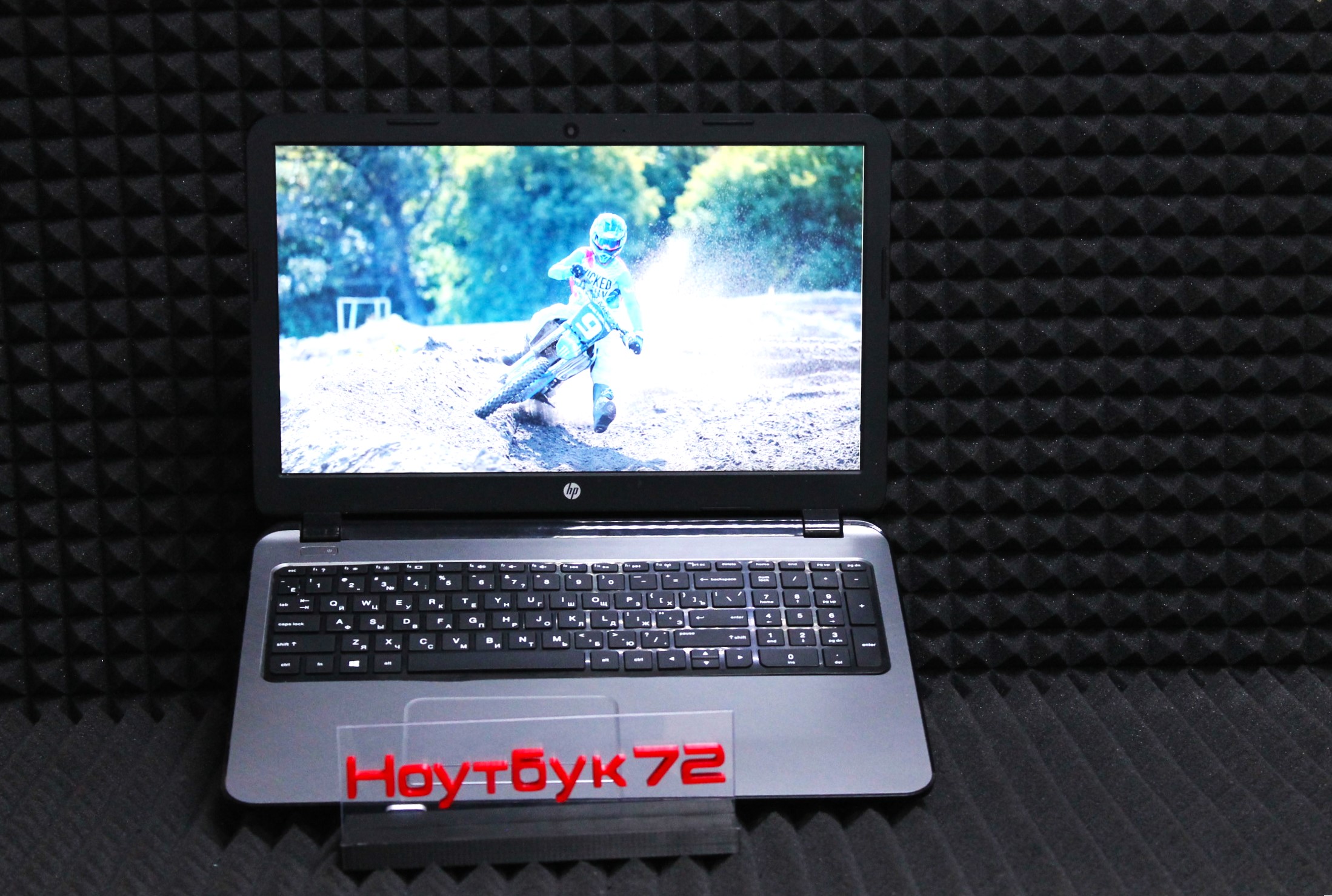Ноутбук HP 15-G208UR