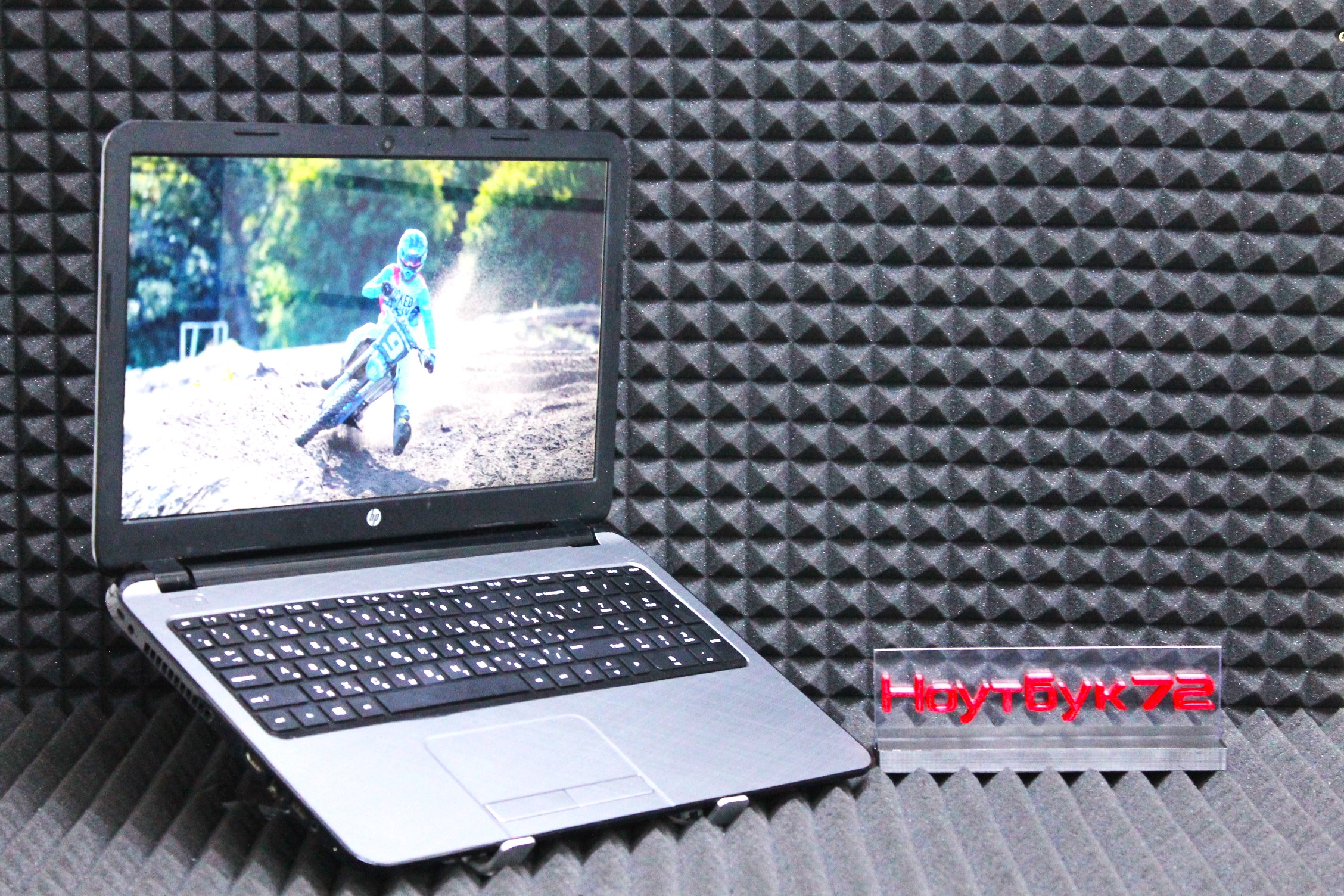 Ноутбук HP 15-G208UR