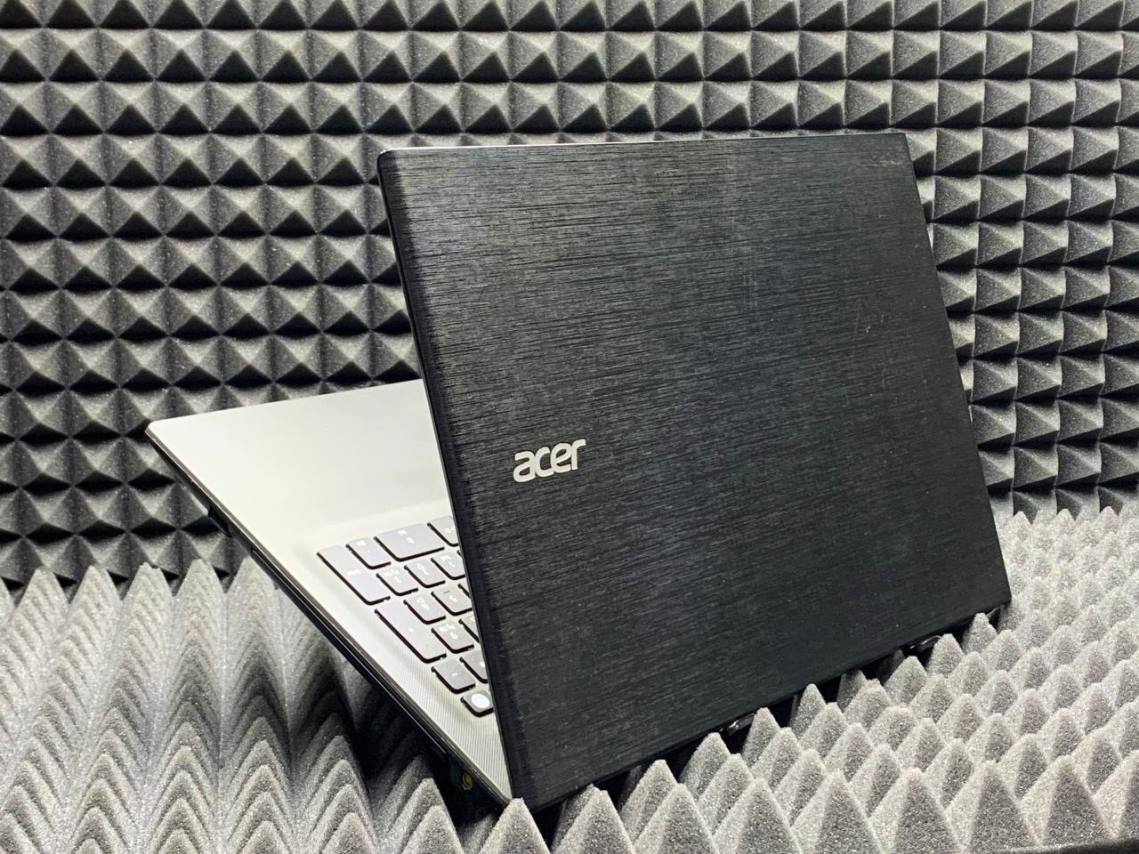 Ноутбук Acer E5-573G-35VR