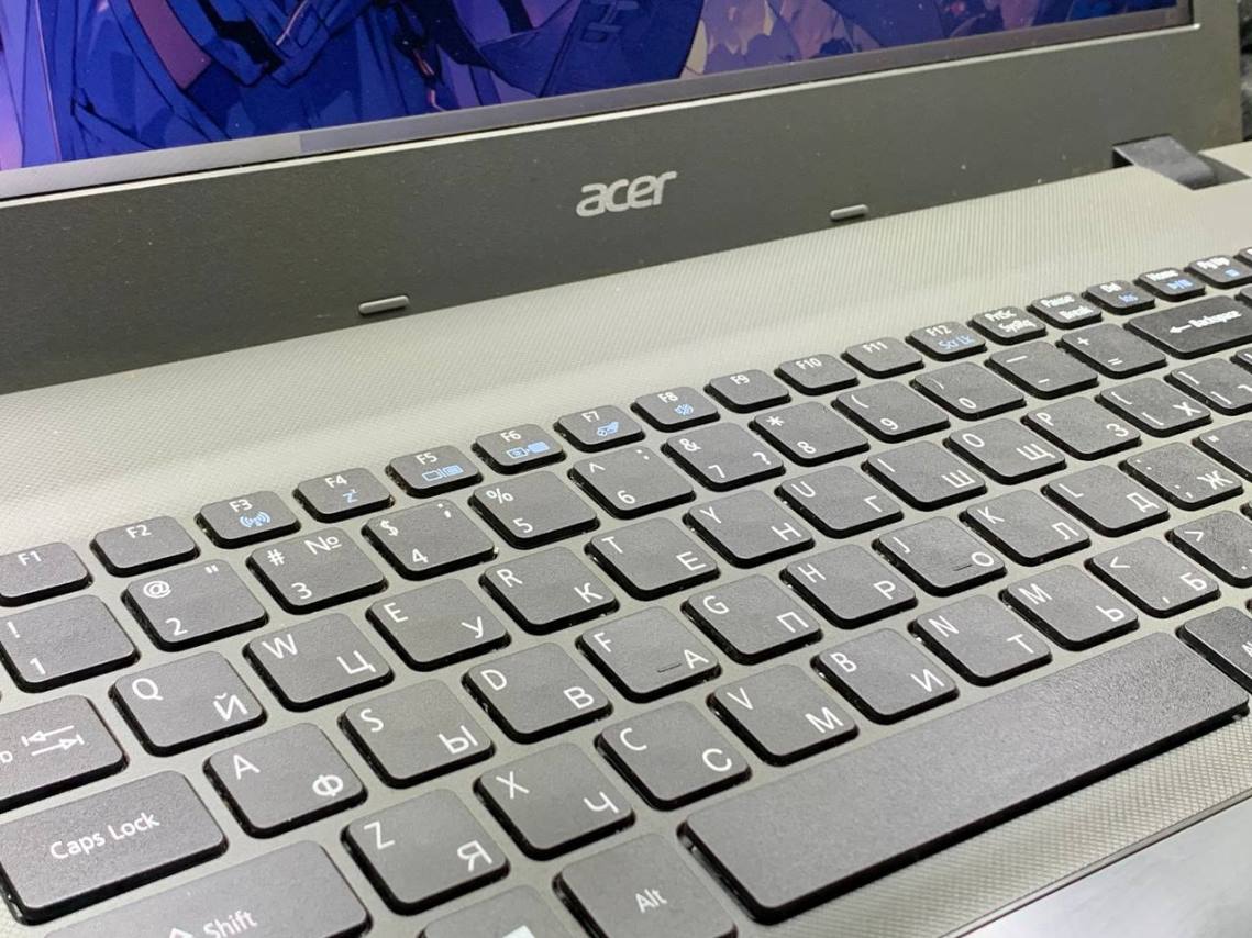 Ноутбук Acer E5-573G-35VR