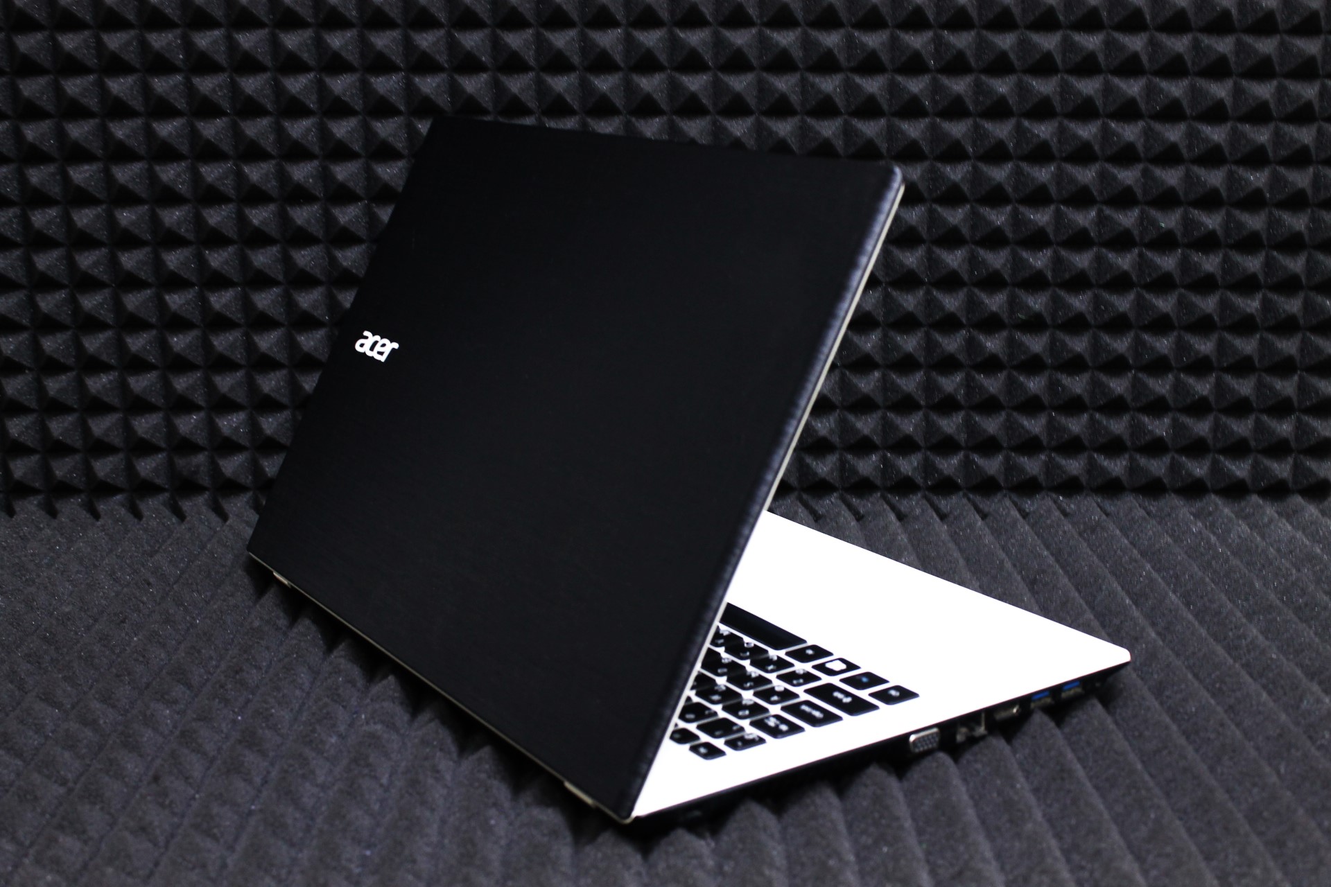 Ноутбук Acer Aspire E5-573-3848