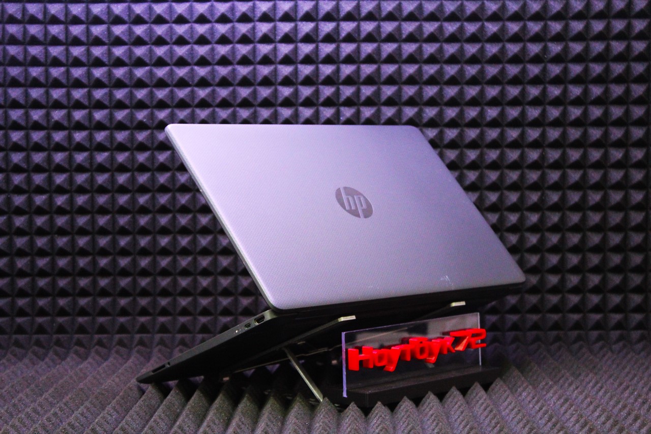 Ноутбук HP 15s-fq1123ur